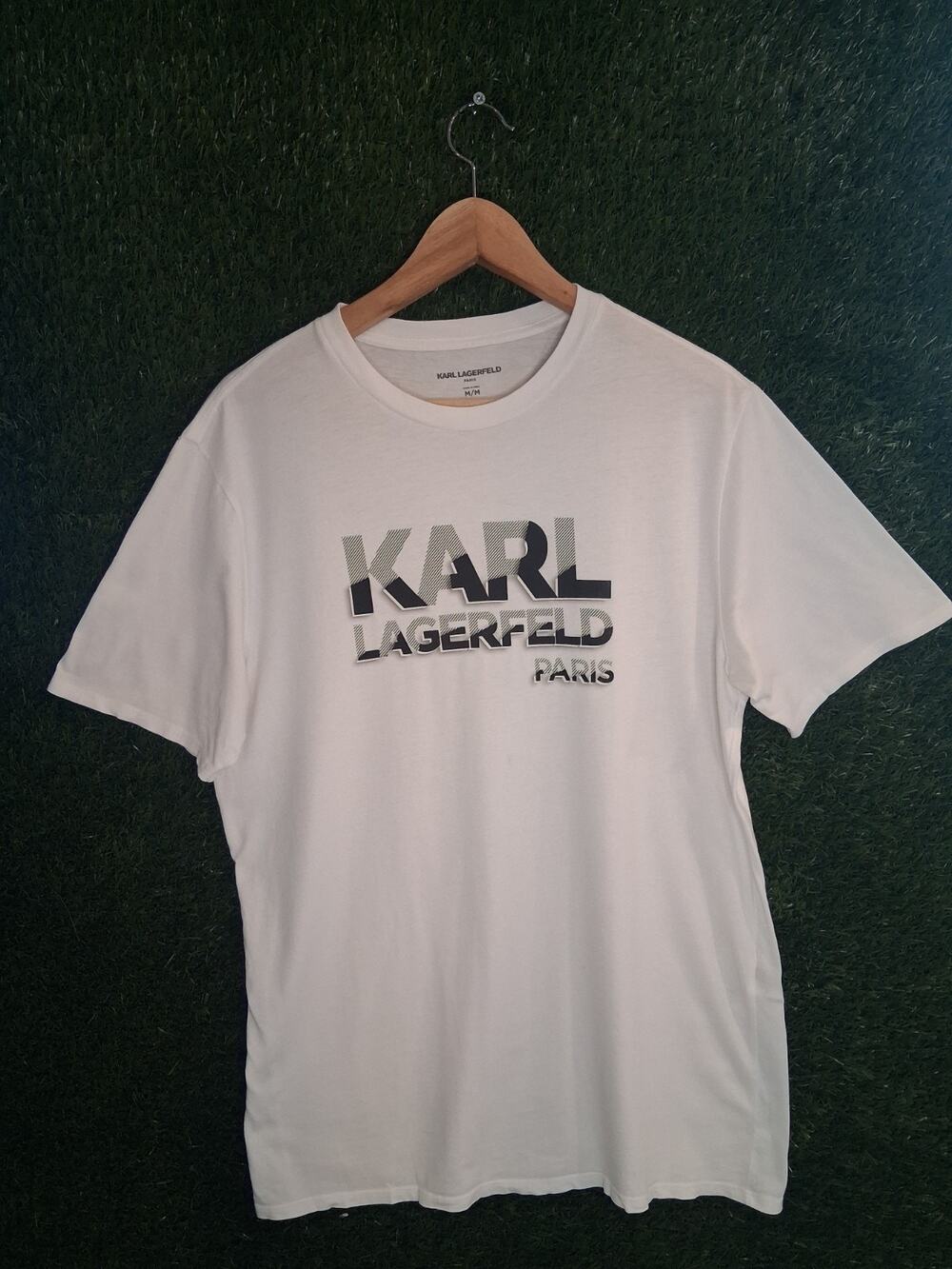 Karl Lagerfeld Paris Men's T-Shirt White Graphic Logo Size M/M Made in Peru...